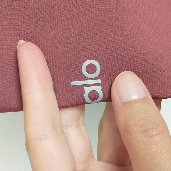 Alo Yoga High Waist Airlift Capri Leggings Womens Medium Mauve Pink High Rise - Picture 6 of 9